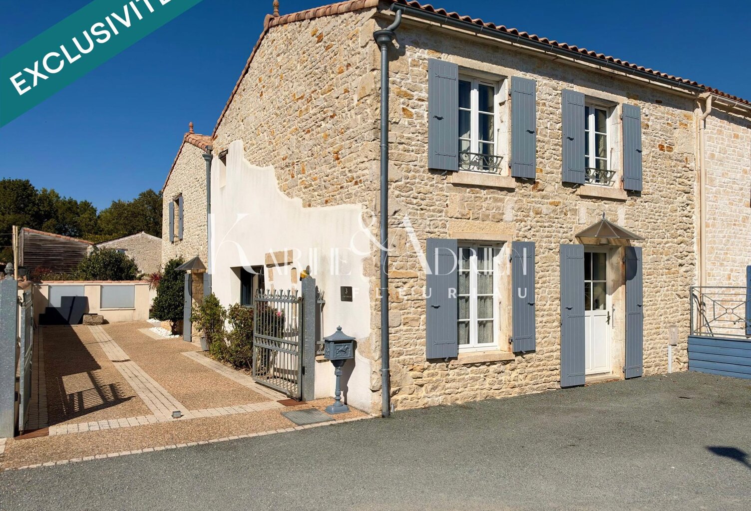 MAISON EN PIERRE 5 CHAMBRES AVEC PISCINE ET DÉPENDANCE — photo 1