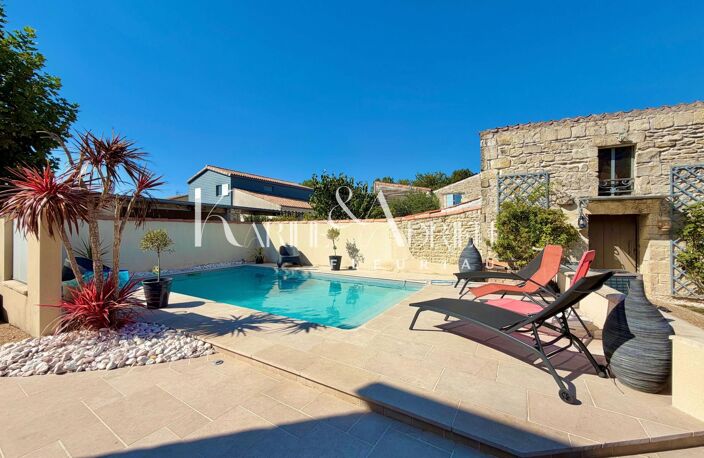 MAISON EN PIERRE 5 CHAMBRES AVEC PISCINE ET DÉPENDANCE — photo 3