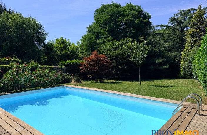 Maison avec piscine de 130 m² sur 970 m² de terrain — photo 2