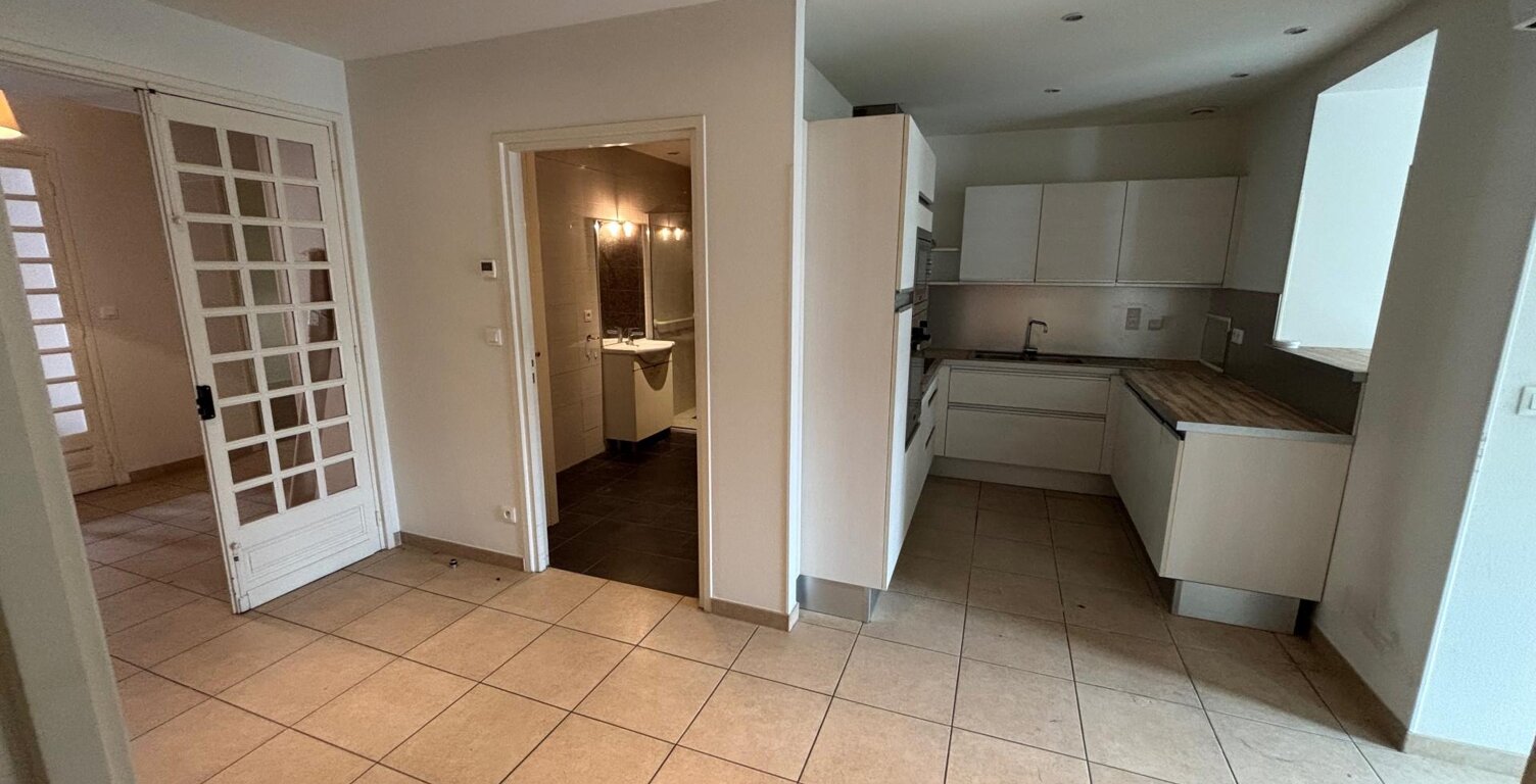Bel appartement en rez de jardin — photo 1