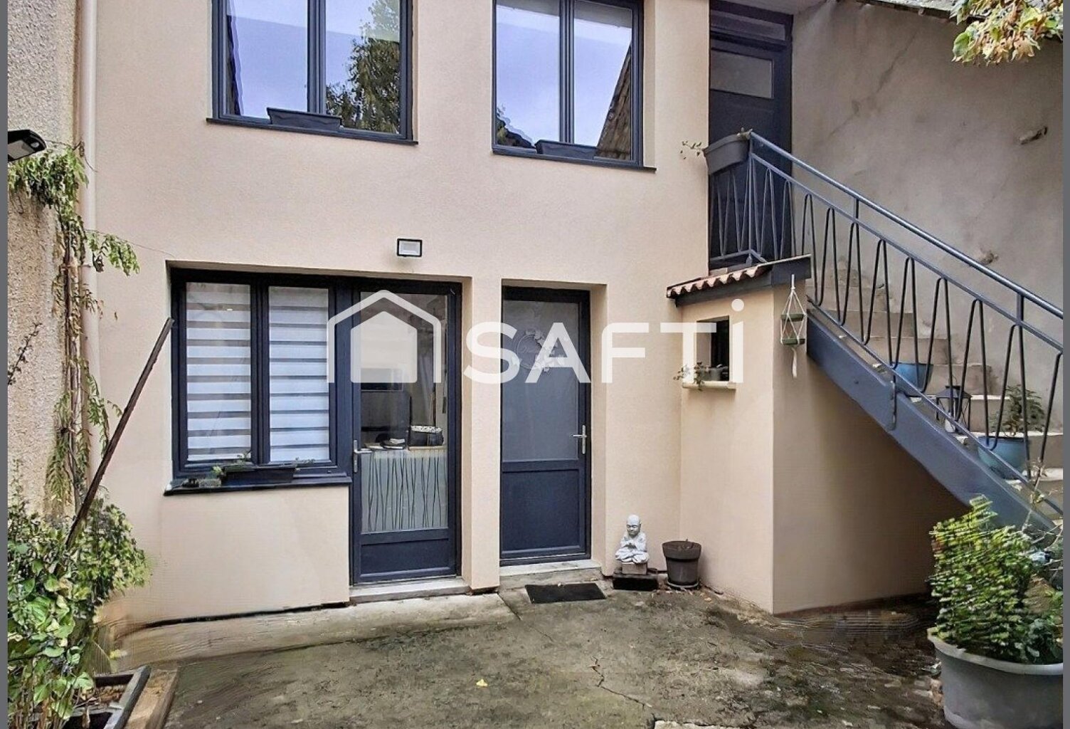 Maison rénovée de 63 m² avec cour intérieure et terrain de 213 m² à Retournac — photo 1