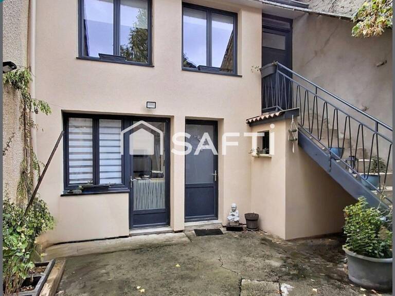 Maison rénovée de 63 m² avec cour intérieure et terrain de 213 m² à Retournac — photo 1