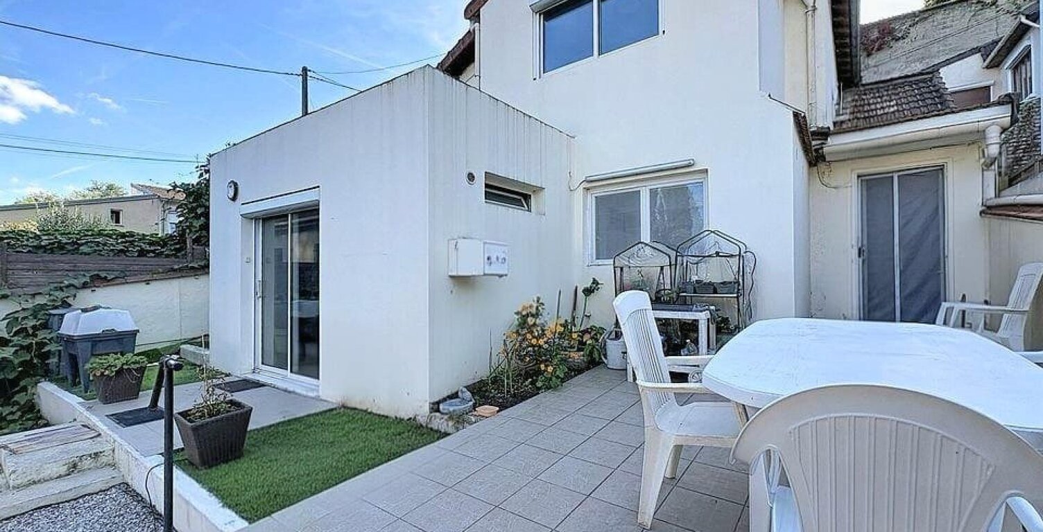 Maison proche bords de Marne — photo 1