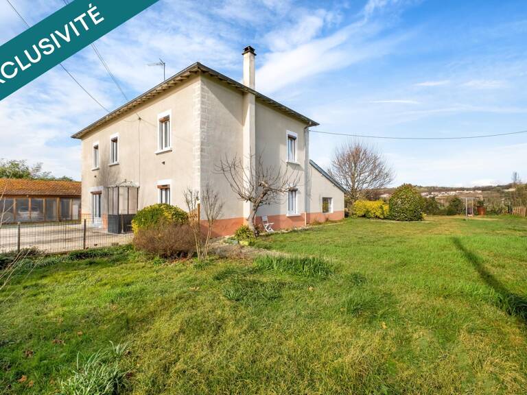 Maison en pisé avec du terrain — photo 1