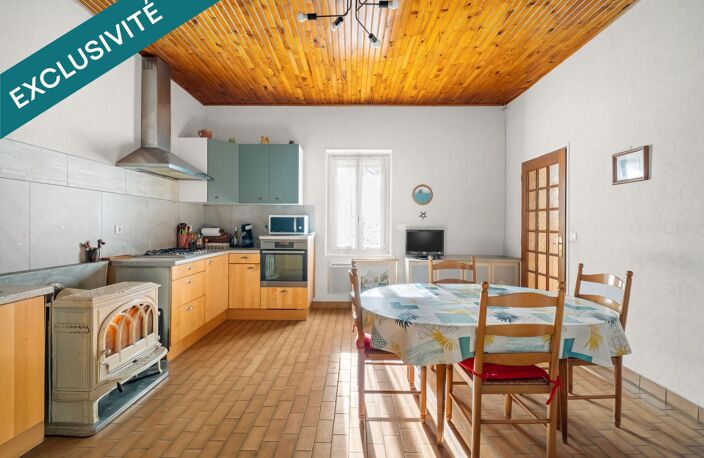 Maison en pisé avec du terrain — photo 3