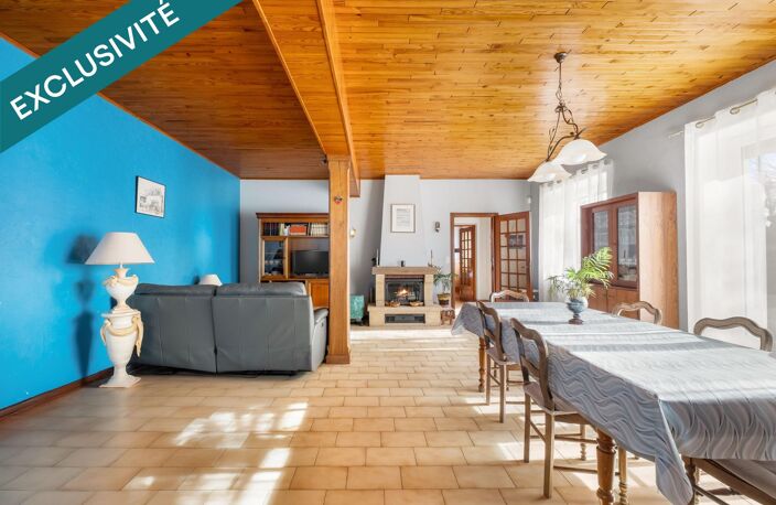 Maison en pisé avec du terrain — photo 4