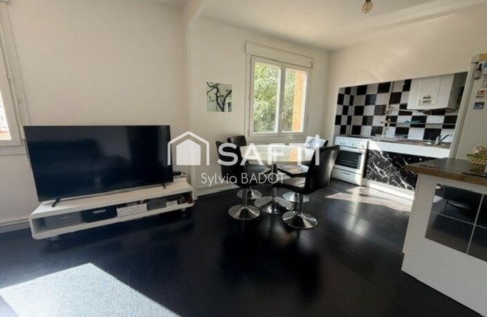 TOULON SIBLAS APPARTEMENT T2 DANS PETITE COPROPRIETE — photo 3