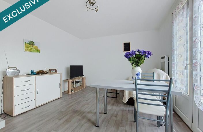Appartement lumineux et entretenu avec jardin privatif et cave — photo 2