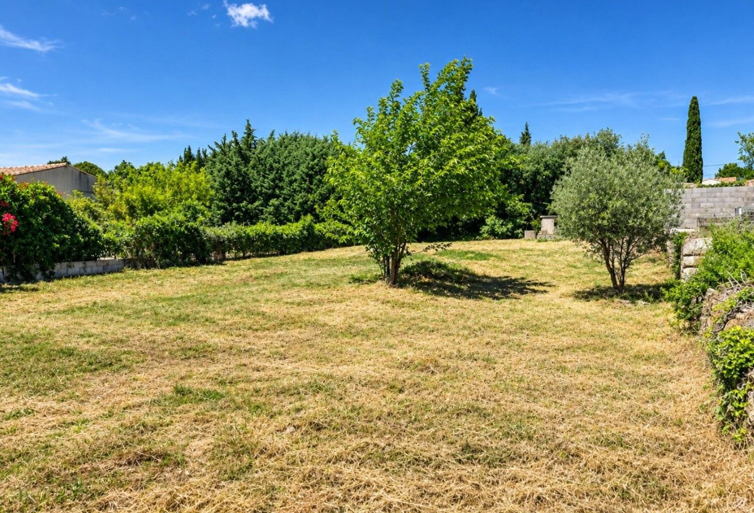 Terrain à bâtir d'exception 1 417 m² | Borné & Clôturé  Proche A75 / Montpellier — photo 1