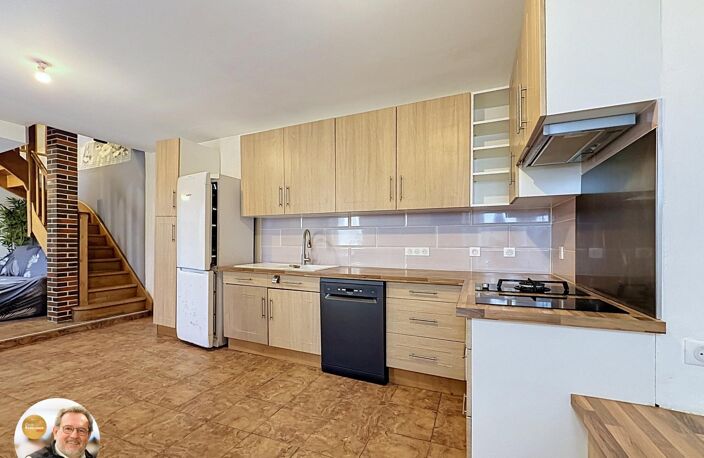 Maison rénovée, jardin, centre et gare à pied ! — photo 2