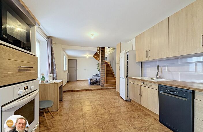 Maison rénovée, jardin, centre et gare à pied ! — photo 3