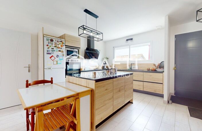 À vendre  Maison familiale à Parentis-en-Born — photo 3