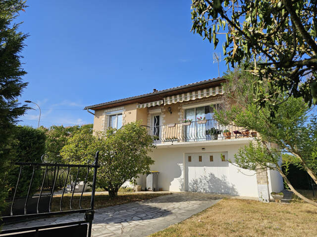 GENCAY — photo du bien