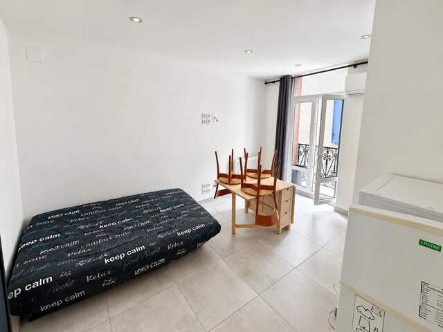 Centre village, tres calme, Type1 meublée. — photo du bien