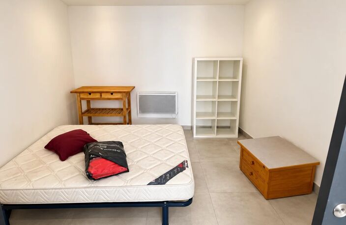 Centre village, tres calme, Type1 meublée. — photo 4