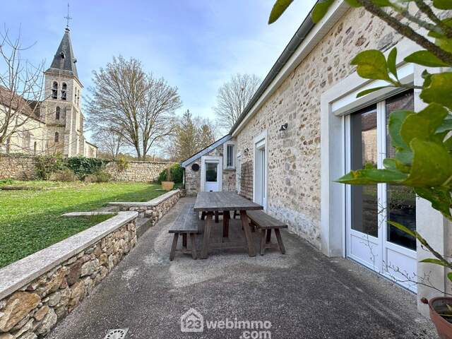 Maison - 192m² - Cély — photo du bien
