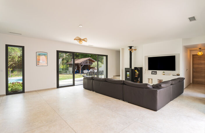 Labenne - Villa contemporaine - 6 pièces - 200 m2 — photo 5