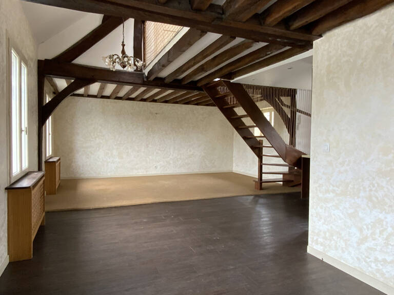 A LOUER centre ville charmant F3 en duplex — photo 1
