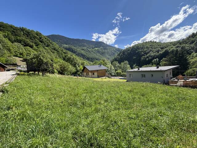 Terrain constructible proche Notre-Dame-du-Pré — photo du bien