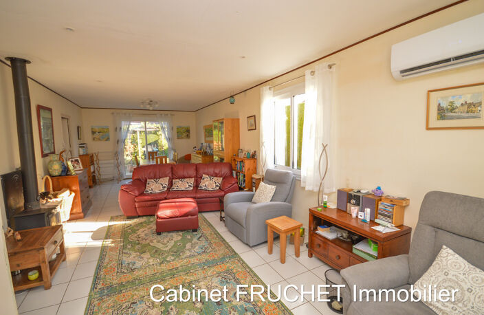 7 minutes LA CHATAIGNERAIE - Jolie maison d'habitation 4 cha — photo 4