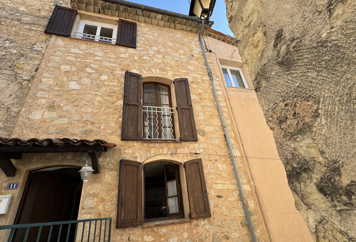 A LOUER Magagnosc, une maison de village, avec une cave, tro — photo 1