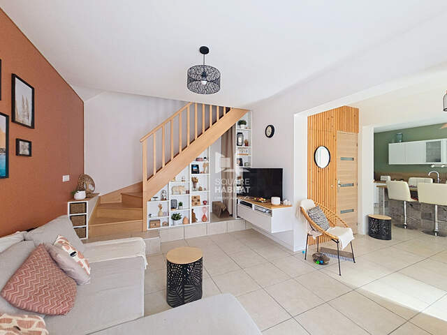 Maison de ville entièrement rénovée d'environ 77m² — photo du bien