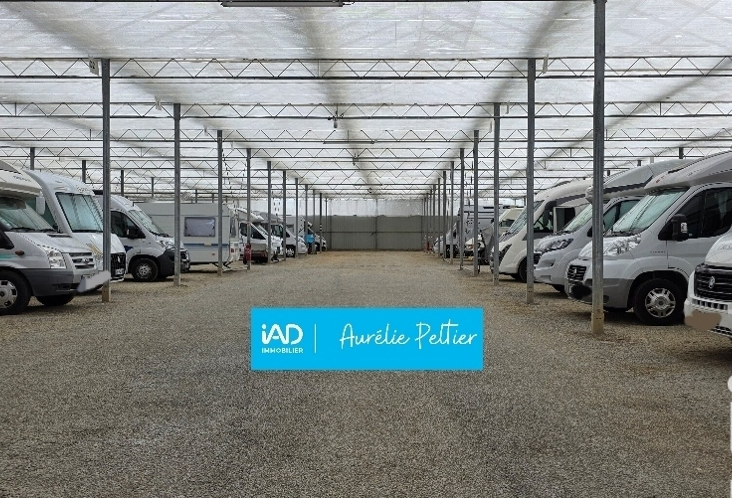 Vente Boutique/Local commercial 8 500 m&sup2; — photo 1