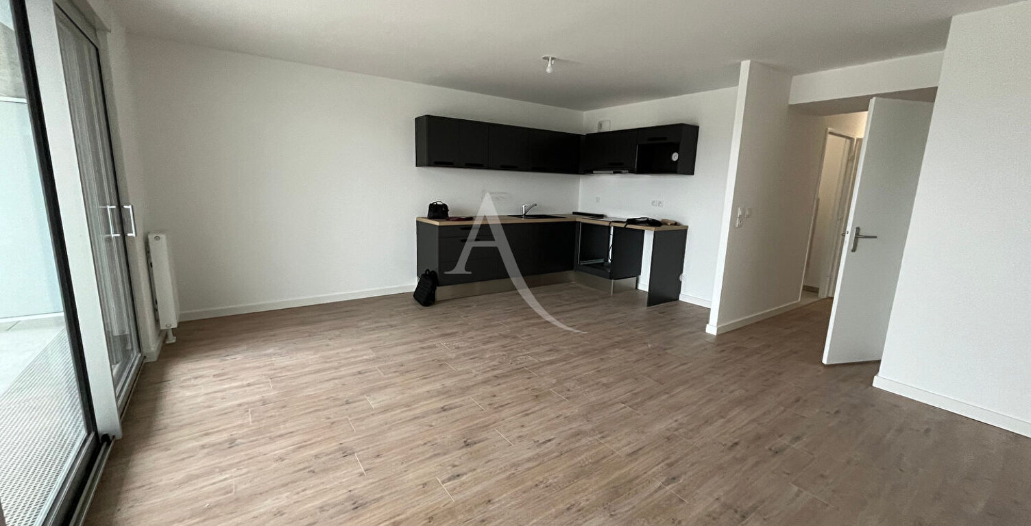 Appartement Fleury Les Aubrais 3 pièce(s) 64.14 m2 — photo 1