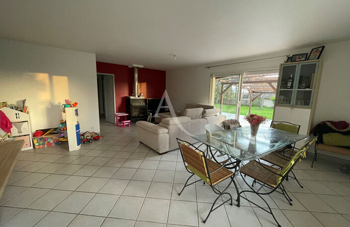 Maison T4 de 98m² à Razengues — photo 2