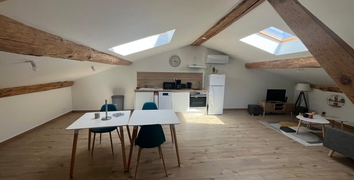APPARTEMENT T2 MEUBLE JARDIN COMMUN — photo 1