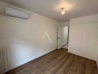 3 PIECES - AV CYRILLE BESSET — photo 2