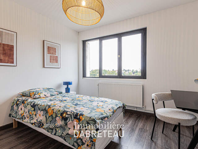 Appartement  3 pièce(s) 75 m2 — photo du bien