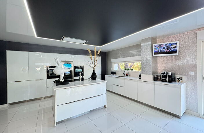 Propriété contemporaine 395 m² - Proche Prix-Lès-Mézières — photo 4