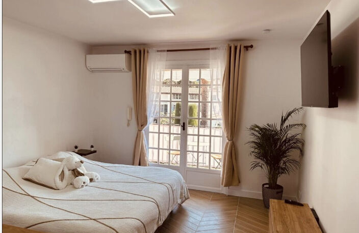 STUDIO refait à neuf de 26m²  -  Piscine - Tennis  - Parking — photo 4