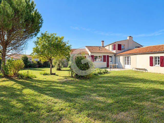 MAISON 6 PIECES- 173M²- À VENDRE À ANGLES — photo du bien