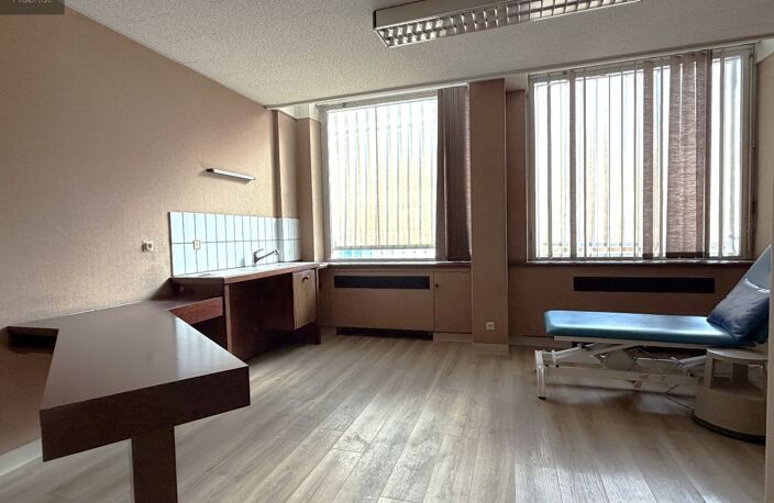 LOCAUX PROFESSIONNELS, BUREAUX, RODEZ — photo 4