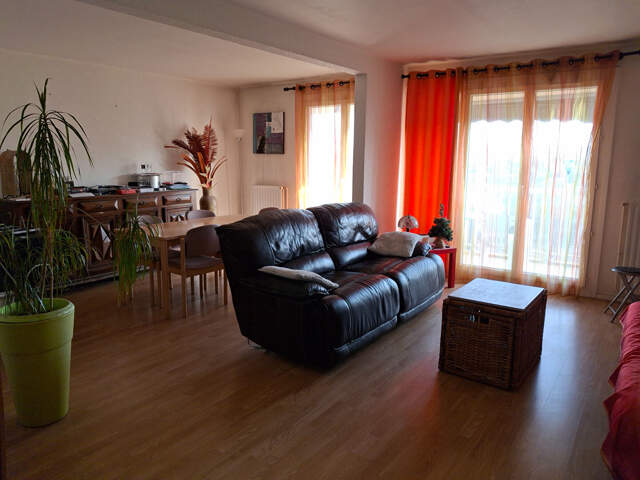 Appartement Corbas 5 pièce(s) 95 m2 — photo du bien