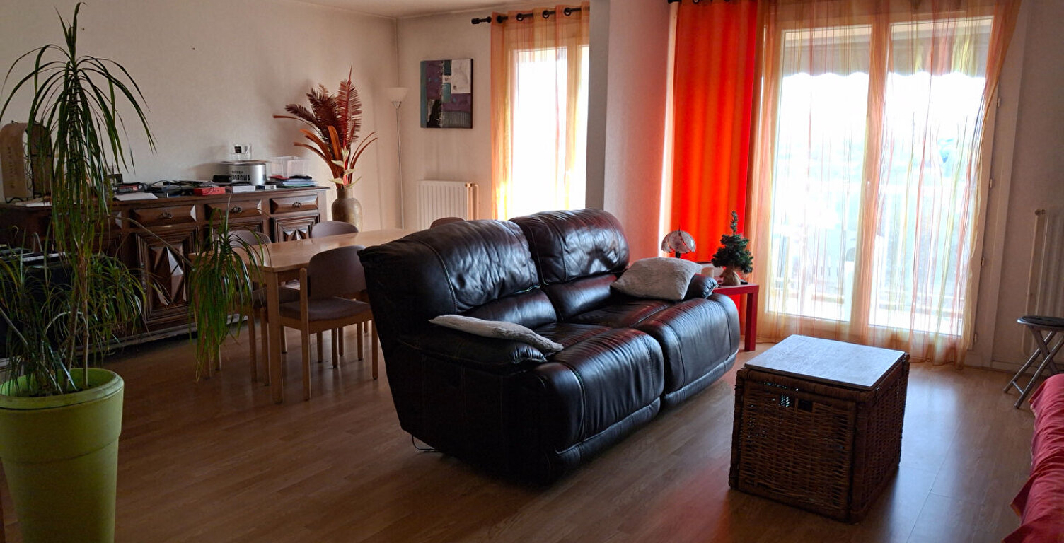 Appartement Corbas 5 pièce(s) 95 m2 — photo 1