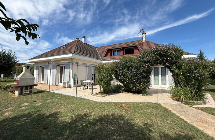 Maison 8 pièces 238 m² — photo 2