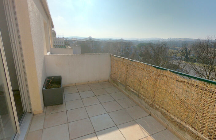Appartement luynes pièce(s) 32 m2 — photo 4