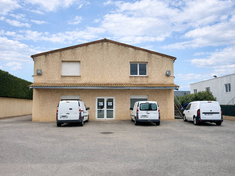 GARDANNE BUREAUX 110M² CLIMATISES PARKING — photo 1