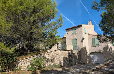 EGUILLES - Villa de 115m² sur 2186 m² de terrain — photo du bien