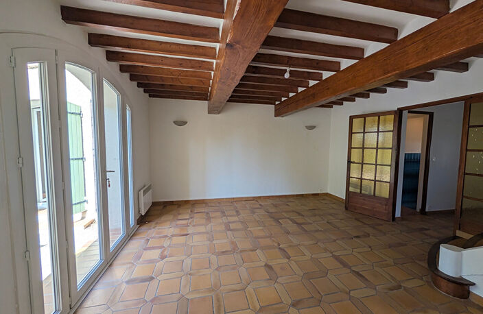 EGUILLES - Villa de 115m² sur 2186 m² de terrain — photo 4
