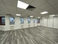 BUREAUX à LOUER — photo 3
