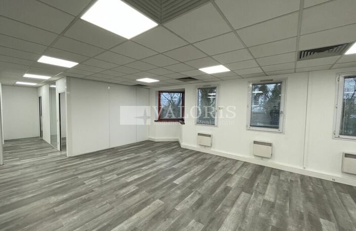 BUREAUX à LOUER — photo 4