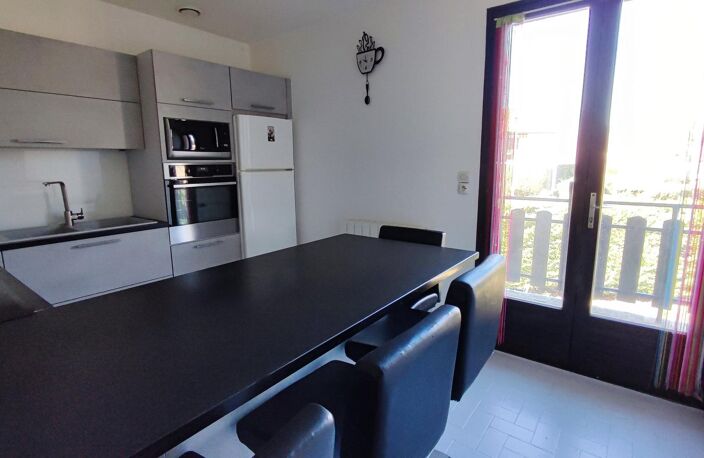 Au Cendre, maison 4 chambres avec bureau et garage — photo 2