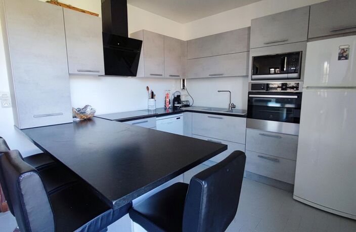 Au Cendre, maison 4 chambres avec bureau et garage — photo 3