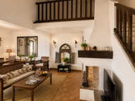 VILLA 7 PIECES 2 APPARTEMENTS INDEPENDANTS VUE SUR LE GOLFE DE SAINT TROPEZ, AUX ISSAMBRES — photo 4