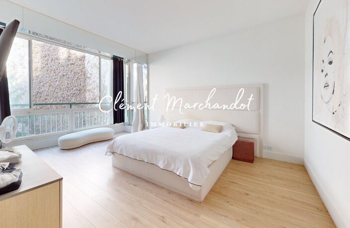 Avenue Montaigne  Appartement calme et rénové — photo 4