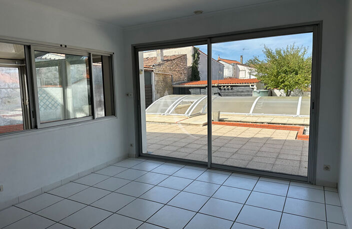 Grande maison familiale de 193.96 m2 avec piscine à Rochefort — photo 3